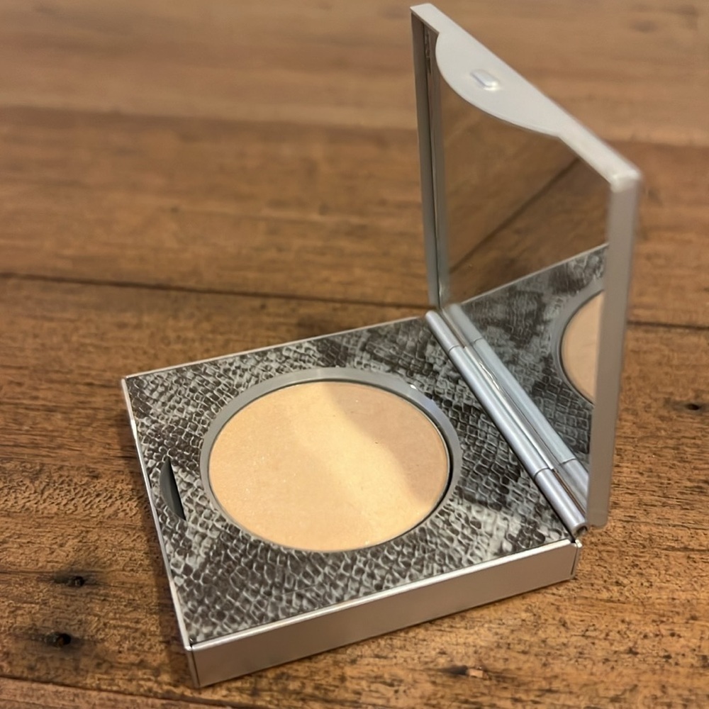 Mally Beauty cancellation concealer system eye light setting powder deeper - Picture 3 of 10
